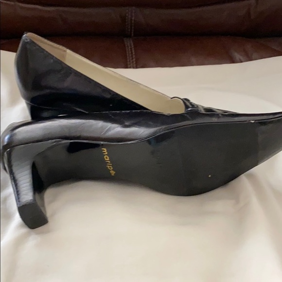 VINTAGE LEATHER MARIPE SQUARE TOE HEELS. - Picture 2 of 8